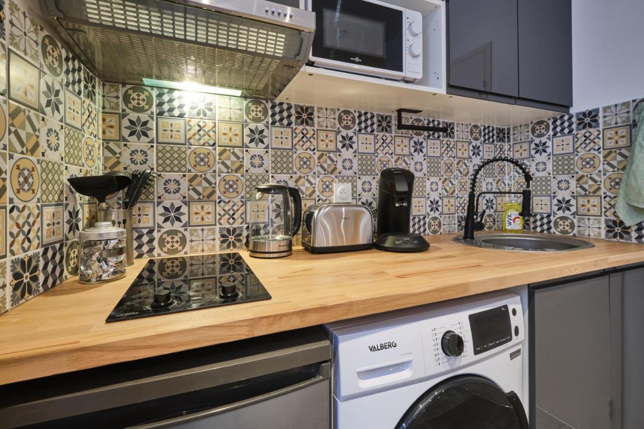Place Carnot - Studio Tout Equipe Avec Jacuzzi Proche Toutes Commodites 카르카손 외부 사진
