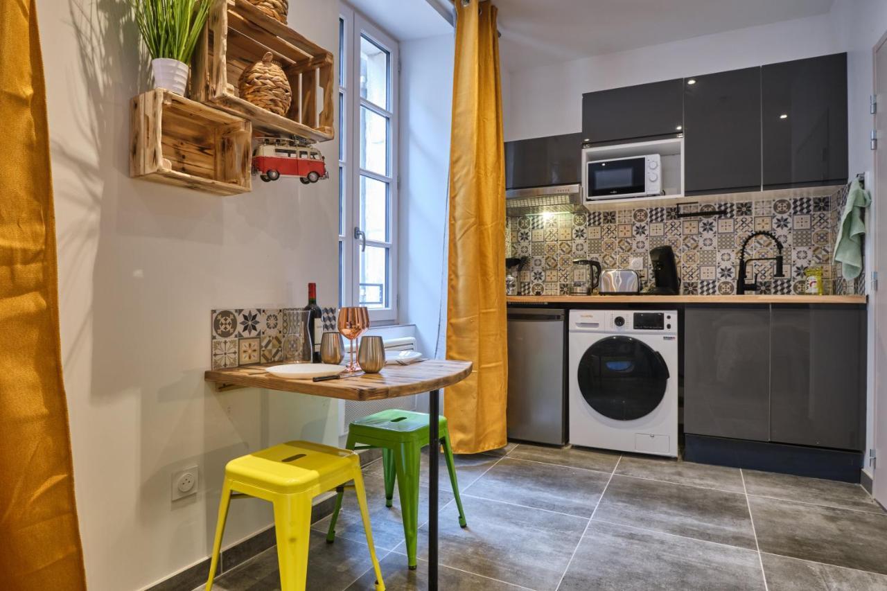 Place Carnot - Studio Tout Equipe Avec Jacuzzi Proche Toutes Commodites 카르카손 외부 사진