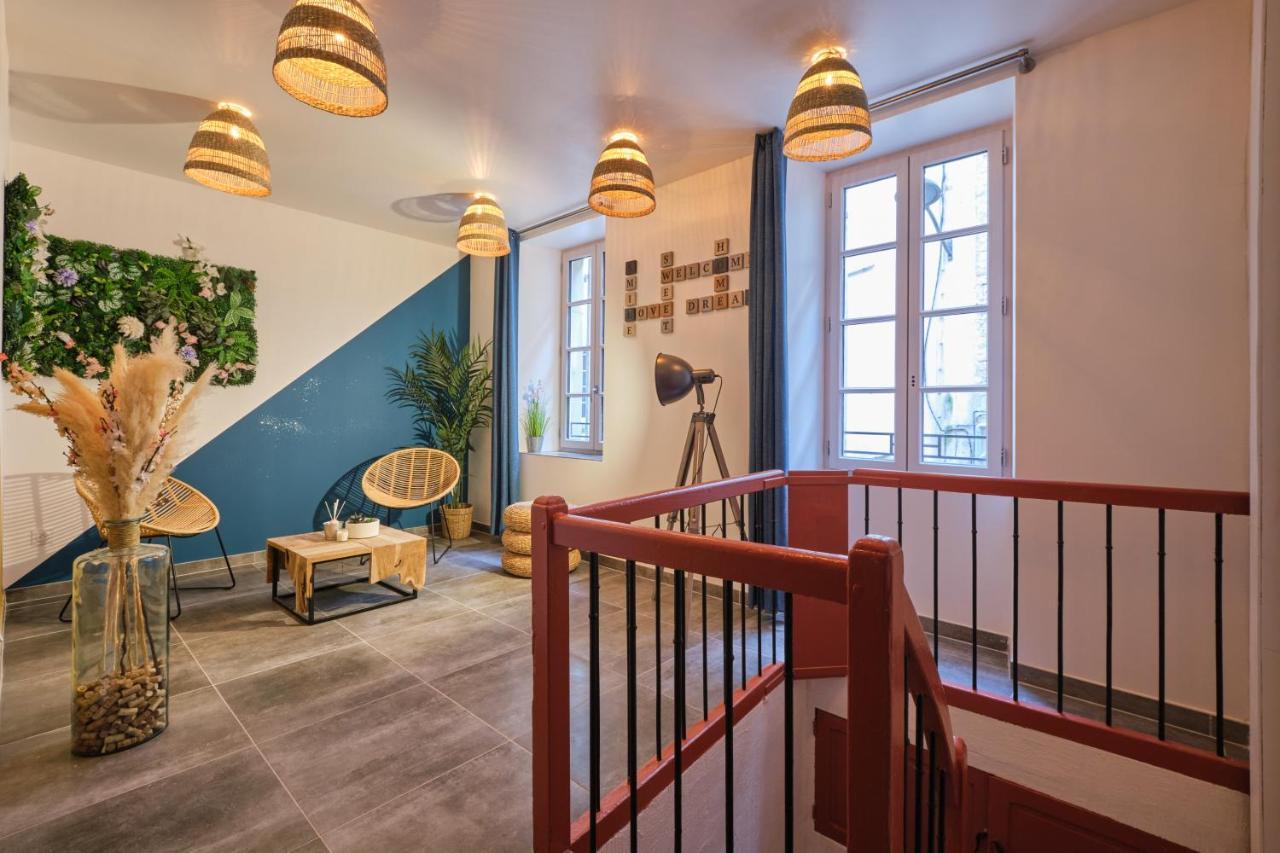 Place Carnot - Studio Tout Equipe Avec Jacuzzi Proche Toutes Commodites 카르카손 외부 사진