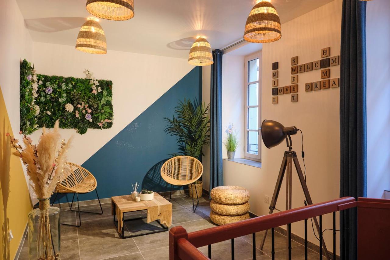 Place Carnot - Studio Tout Equipe Avec Jacuzzi Proche Toutes Commodites 카르카손 외부 사진
